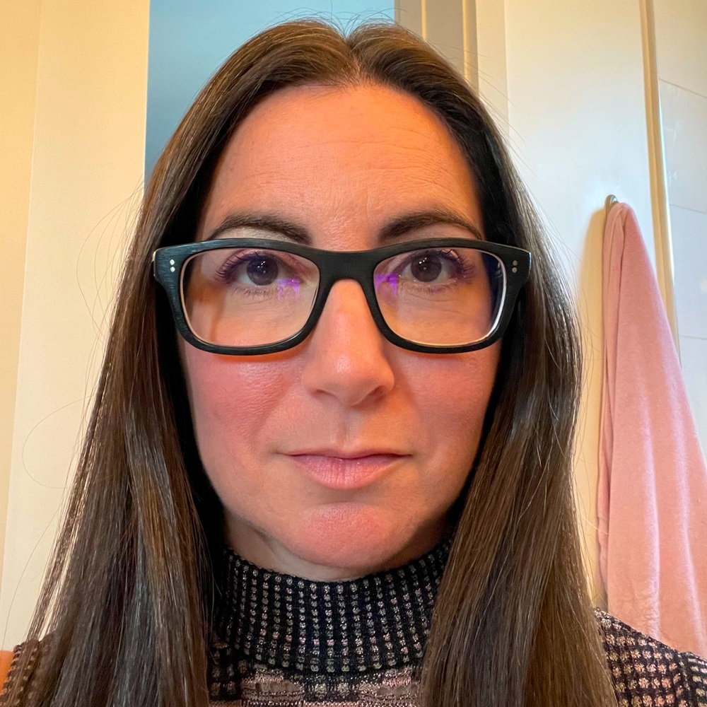 Meet your Posher, Nikki